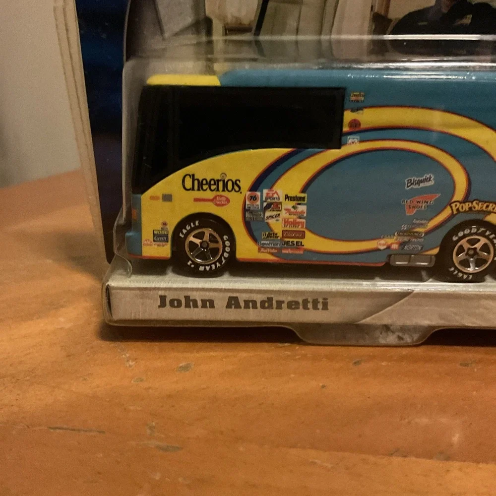2002 John Andretti Hot Wheels‎ Cheerios Racing Luxury Ride 43 ~ Sealed ~ Nascar